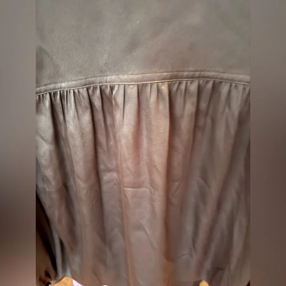 NWT White House Black Market Satin Elegant Black Blouse SZ L - Picture 7 of 16